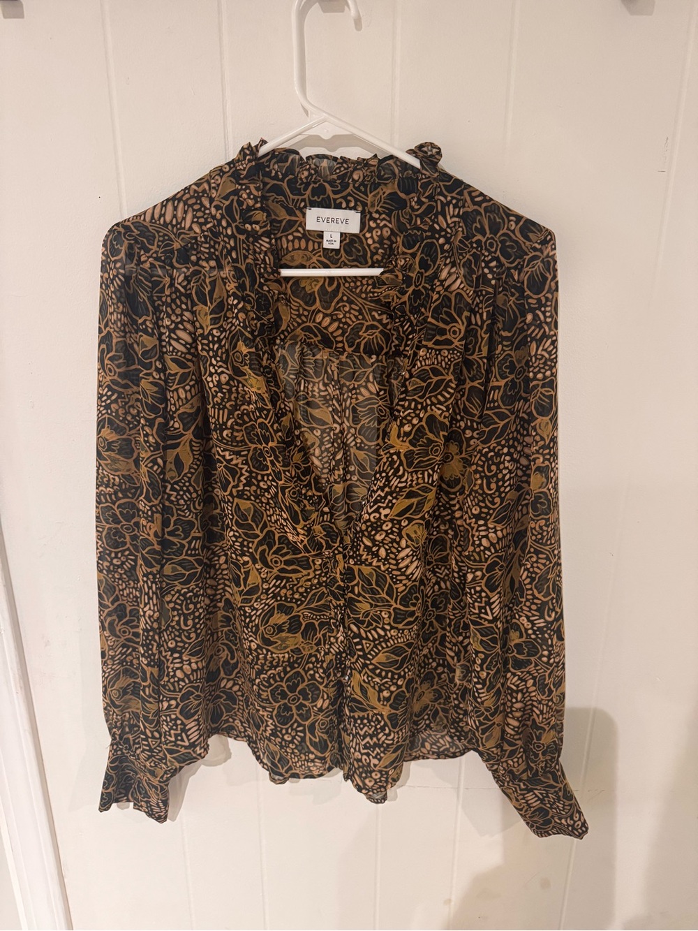 Evereve Black & Brown Floral Ruffle-Trim Button Blouse